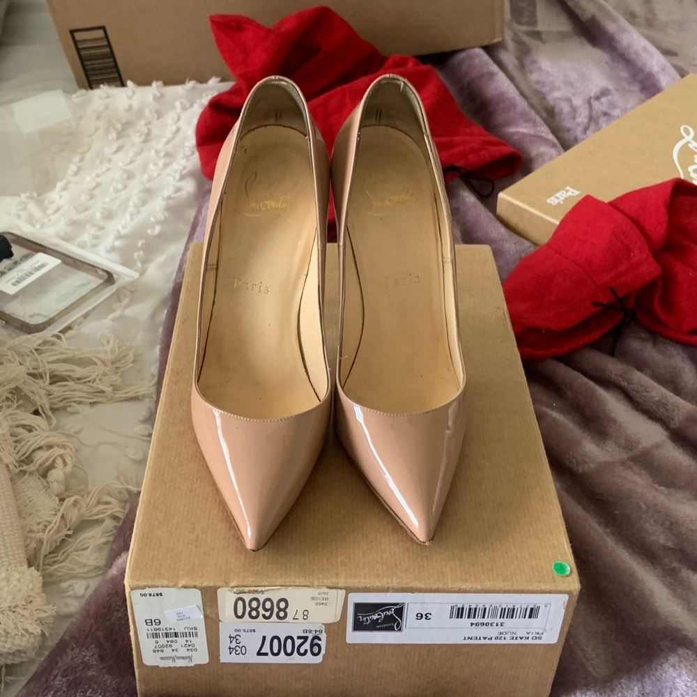 Christian Louboutin So Kate Size 36 Nude